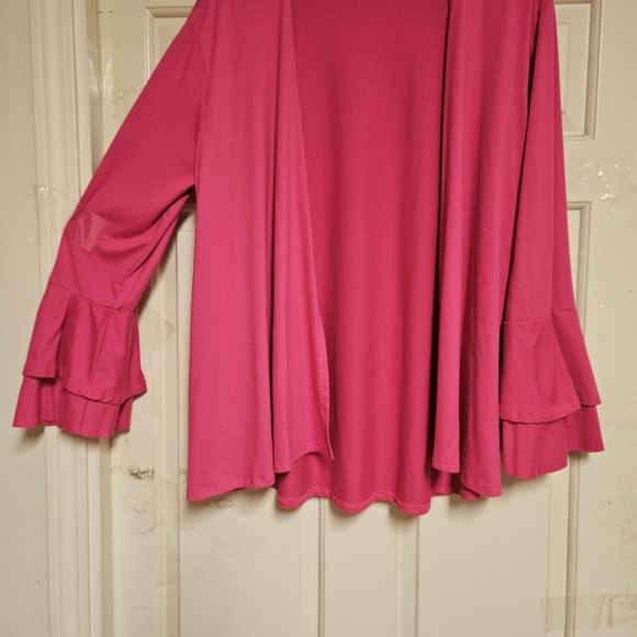 Chic Pink Open Front Top - Picture 4 of 6